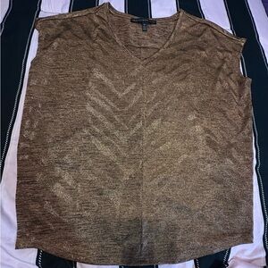 WHITE/BLACK Metallic Bronze V-Neck Boxy Top